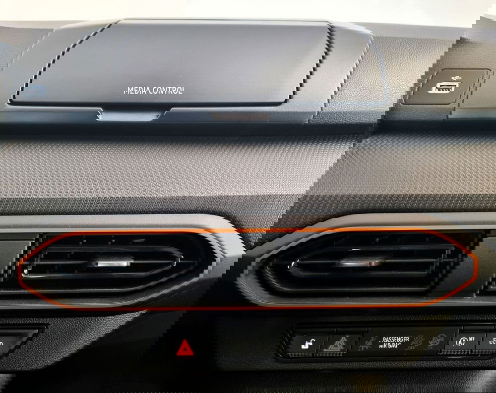 Dacia Sandero usata a Pavia (13)