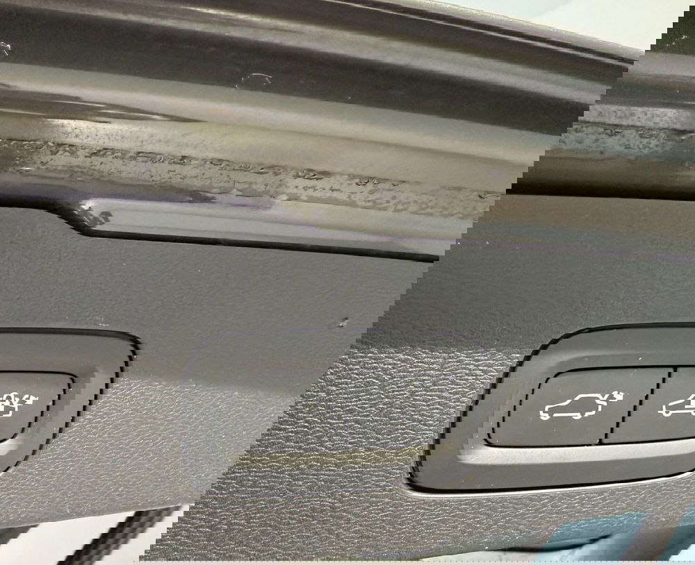 Volvo V60 usata a Parma (12)