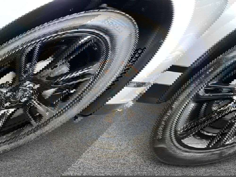 Land Rover Range Rover Velar usata a Bari (16)