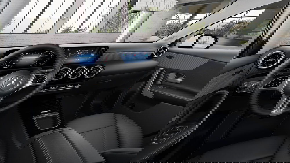 Mercedes-Benz Classe A nuova a Milano (8)