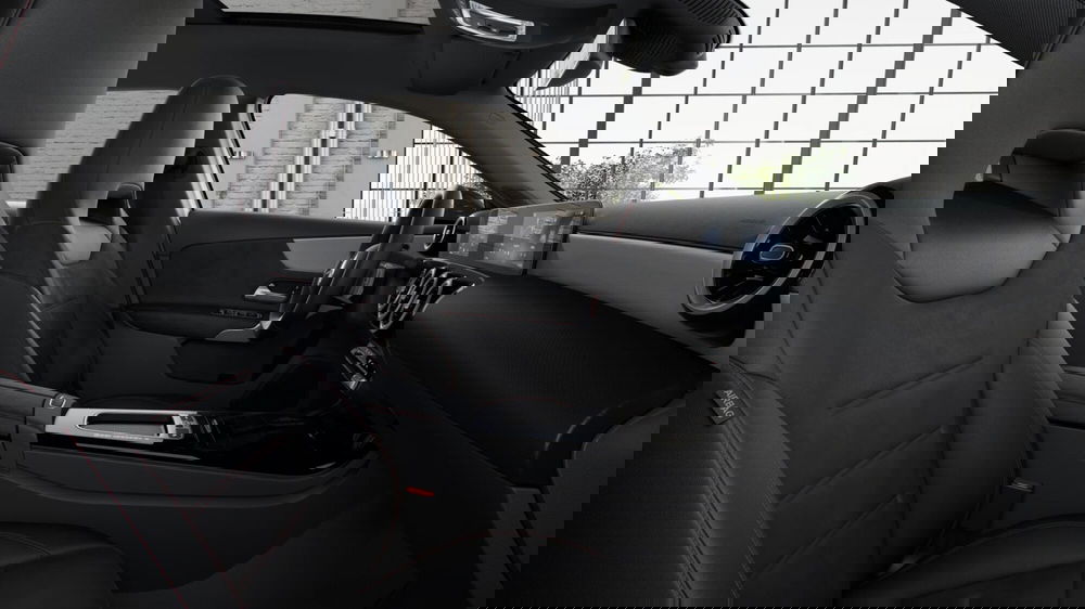 Mercedes-Benz Classe A nuova a Milano (7)