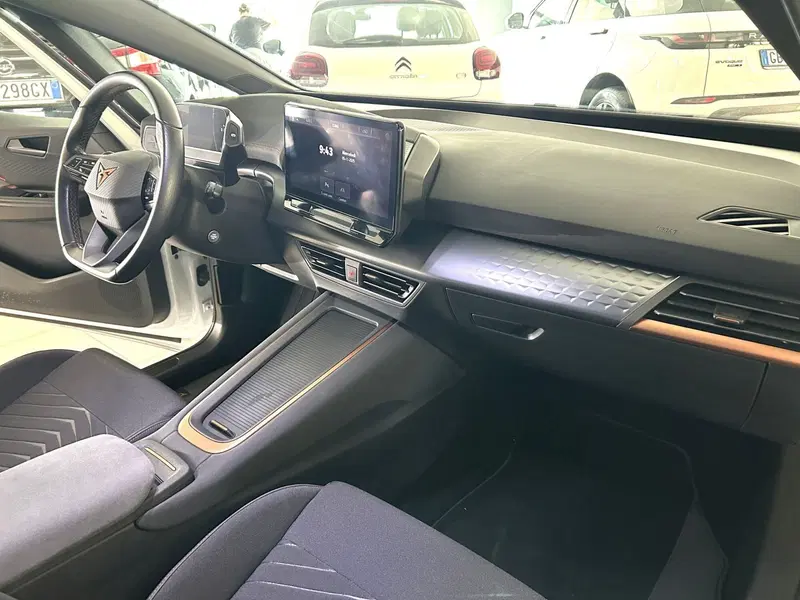 Cupra Born usata a Ferrara (12)
