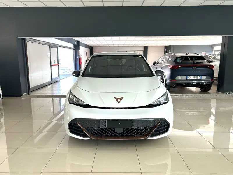 Cupra Born usata a Ferrara (2)