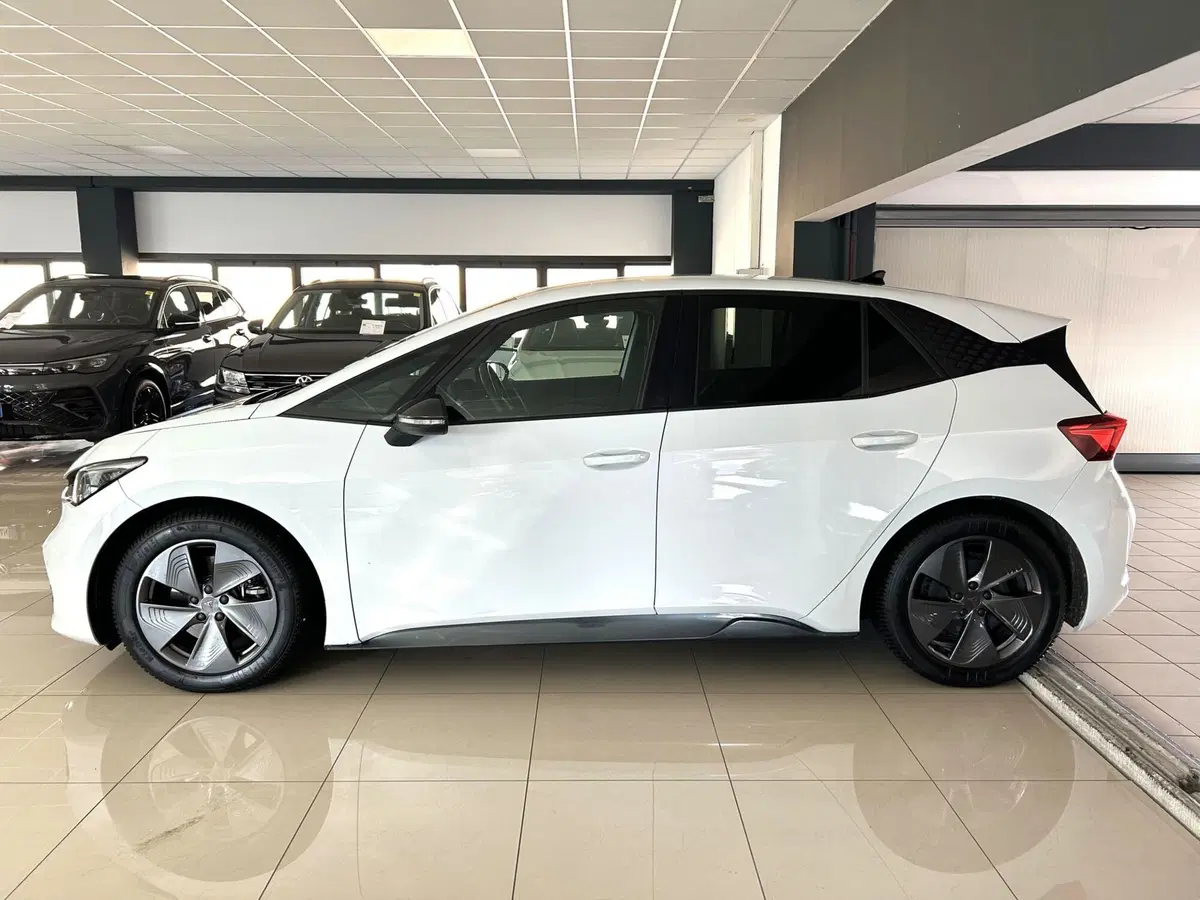 Cupra Born usata a Ferrara (6)