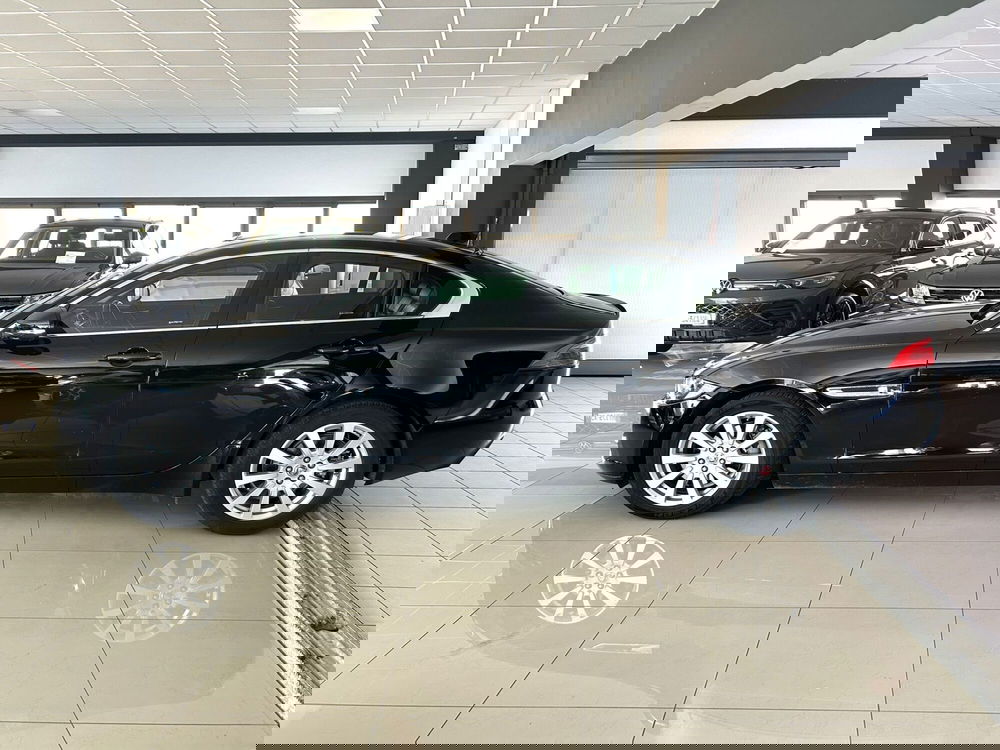 Jaguar XE usata a Ferrara (6)