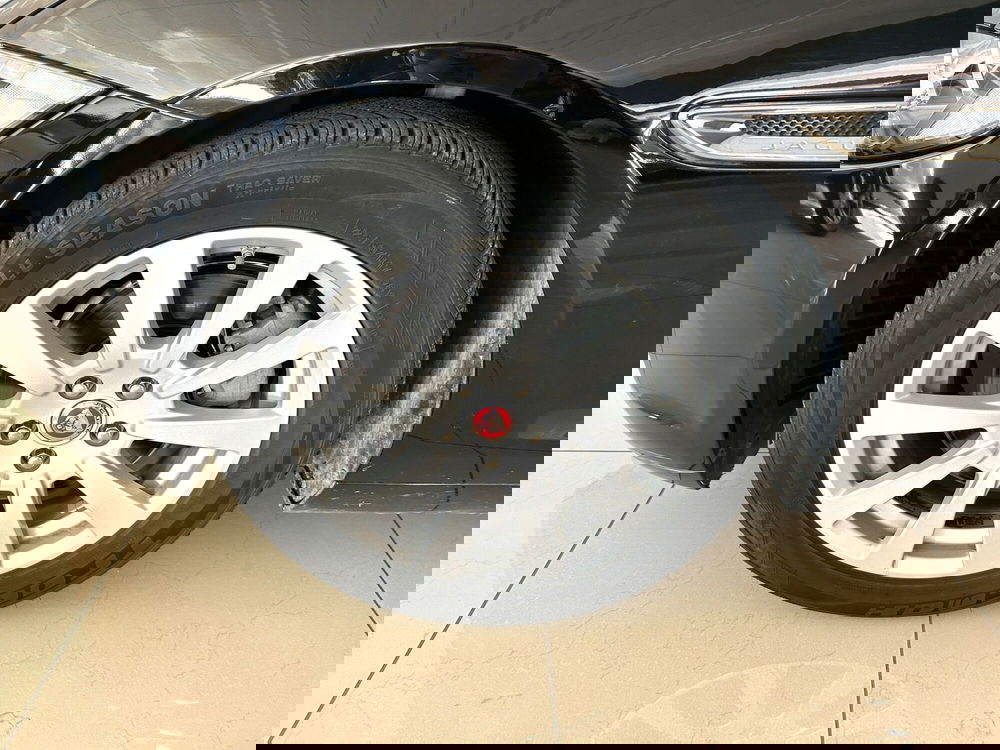 Jaguar XE usata a Ferrara (7)