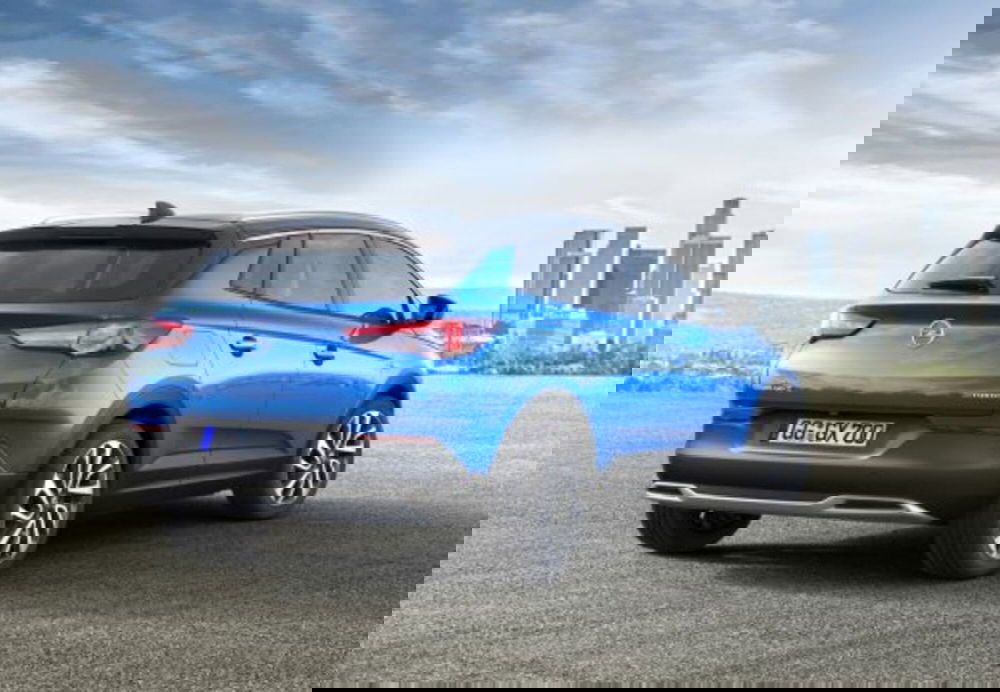Opel Grandland X usata a Teramo (13)