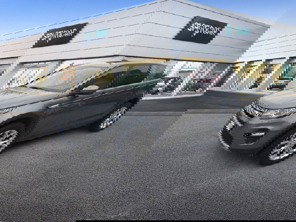 Land Rover Discovery Sport usata a Teramo