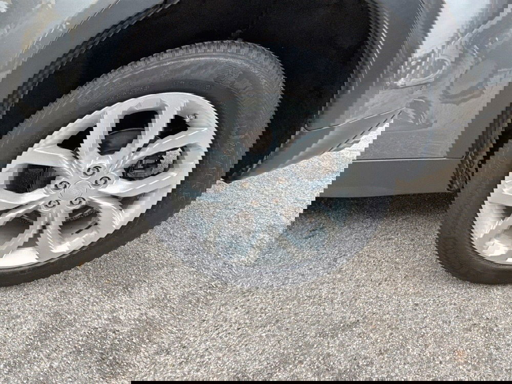 Land Rover Discovery Sport usata a Teramo (11)