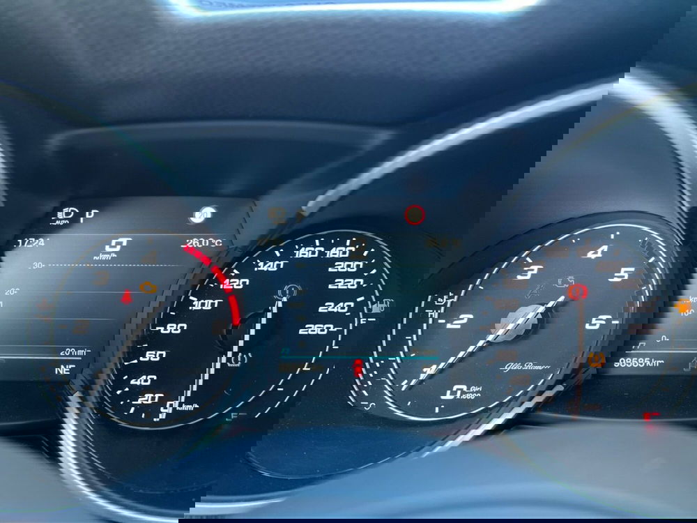 Alfa Romeo Stelvio usata a Pescara (16)