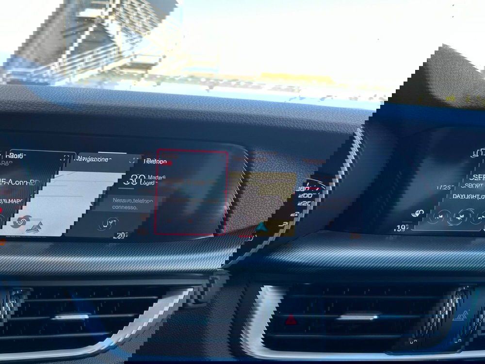 Alfa Romeo Stelvio usata a Pescara (19)