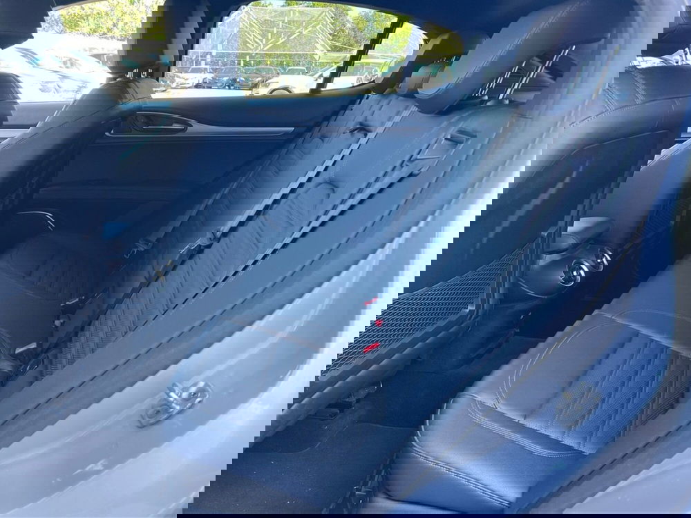 Alfa Romeo Stelvio usata a Pescara (8)