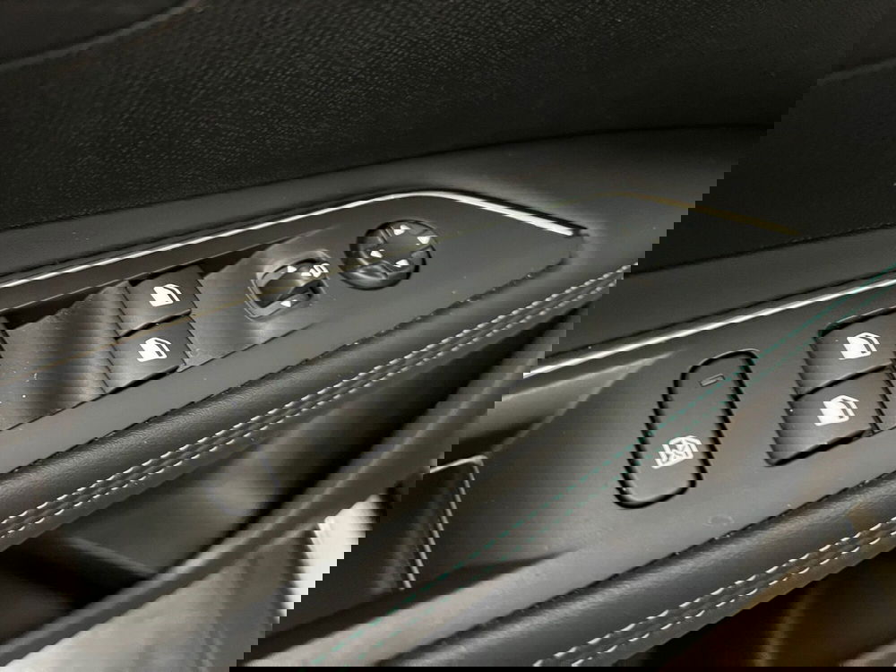 Peugeot 3008 usata a Bari (15)