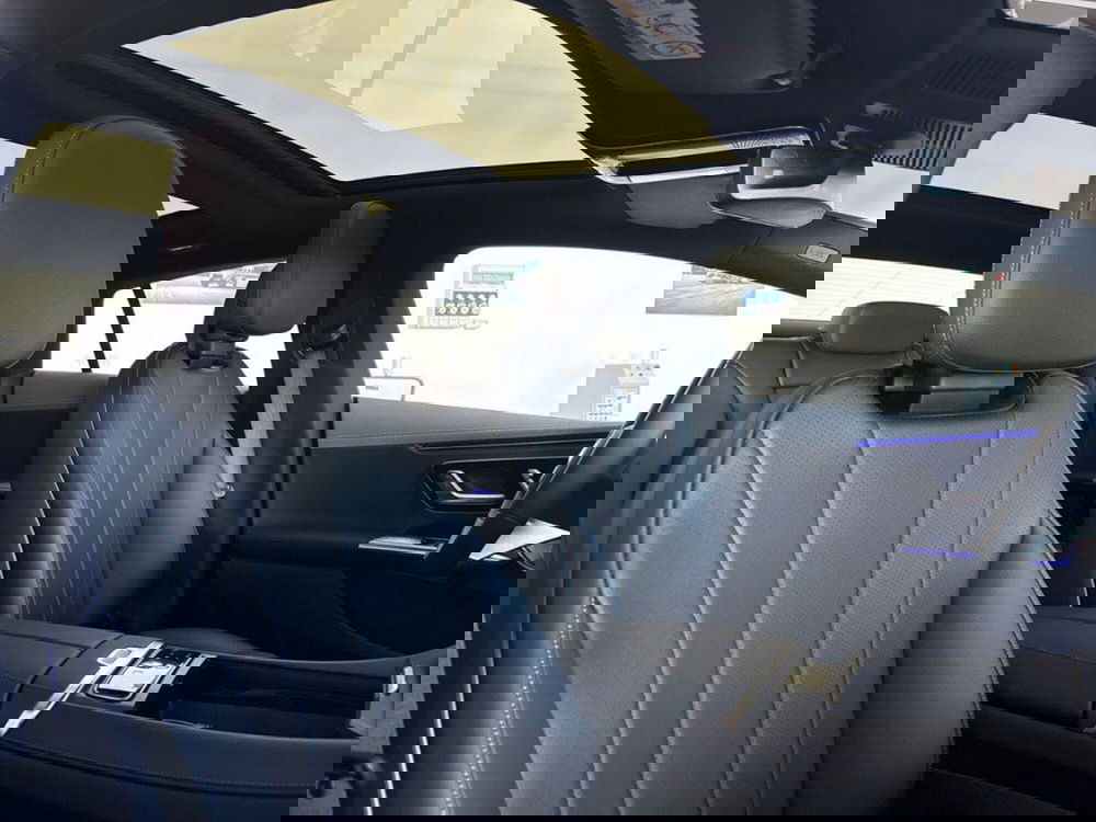 Mercedes-Benz EQE nuova a Rimini (14)