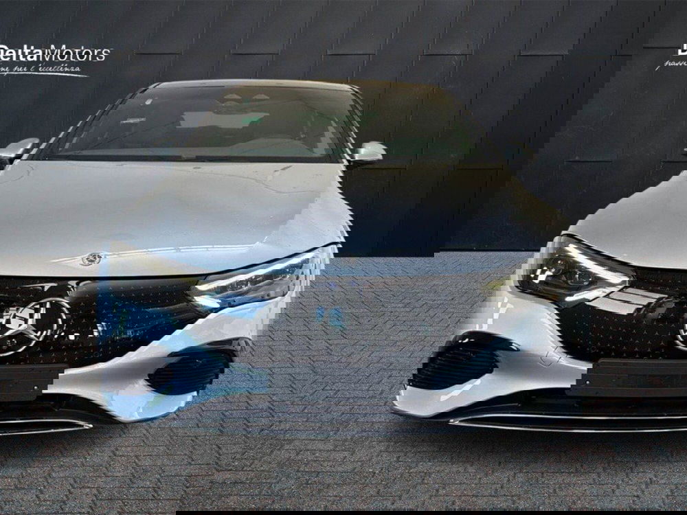 Mercedes-Benz EQE nuova a Rimini (2)