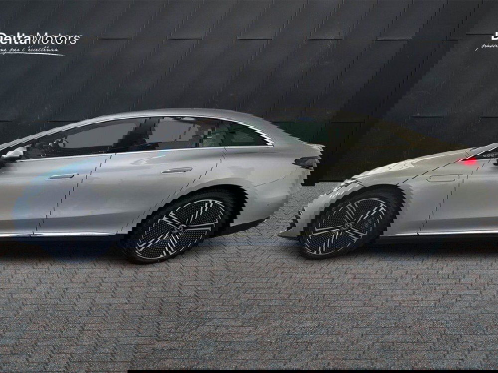 Mercedes-Benz EQE nuova a Rimini (4)