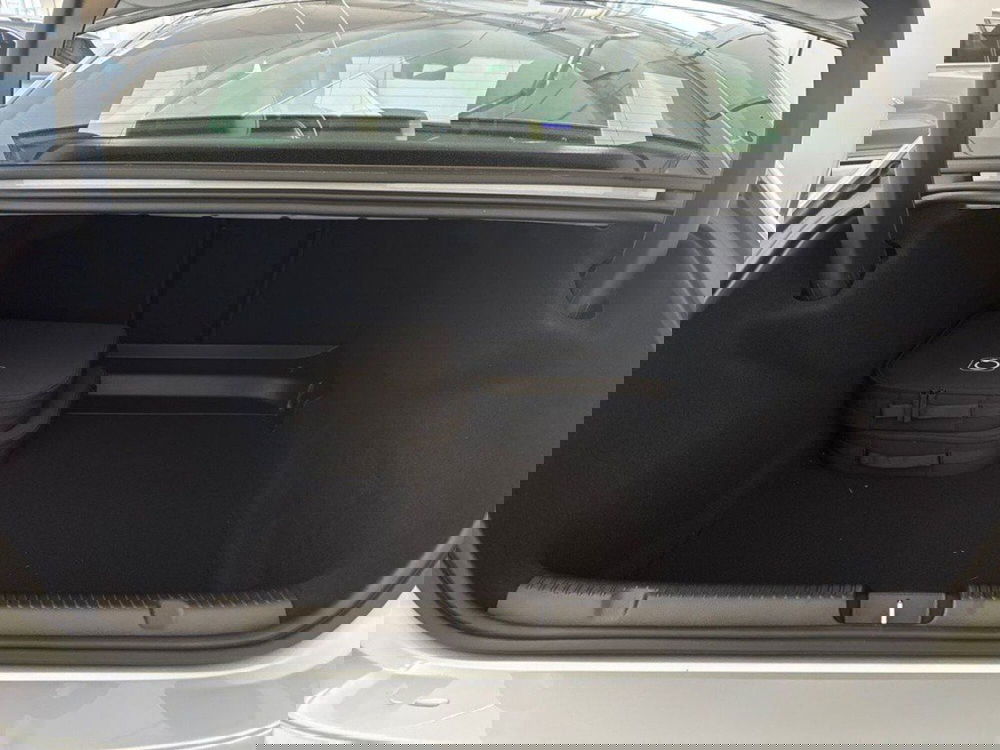 Mercedes-Benz EQE nuova a Rimini (7)