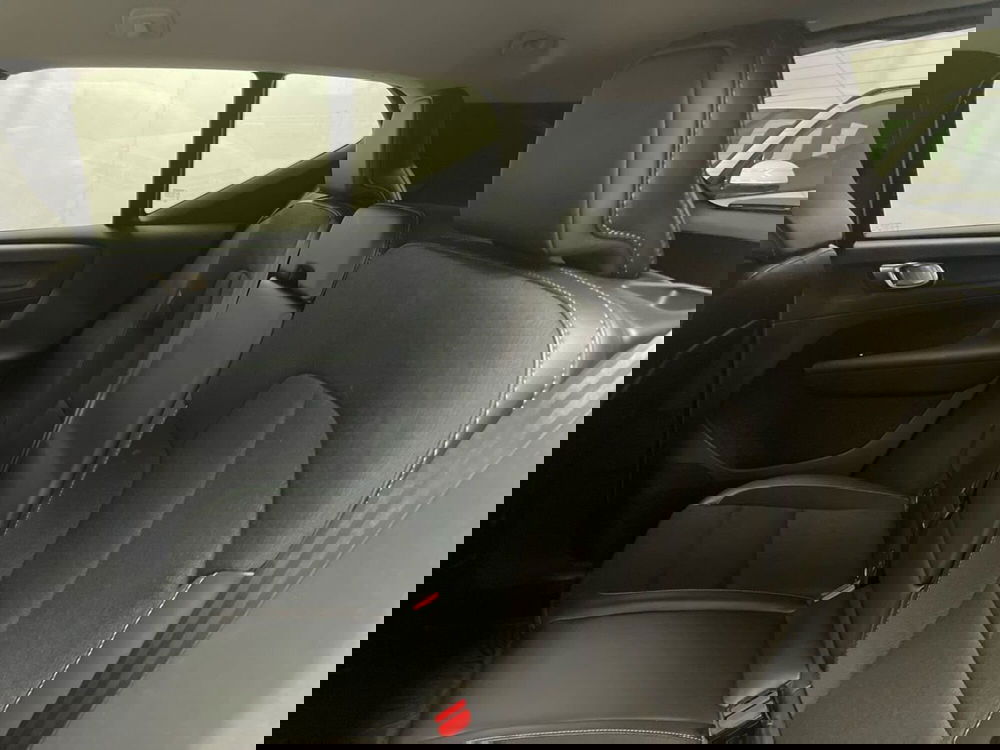 Volvo XC40 usata a Macerata (13)