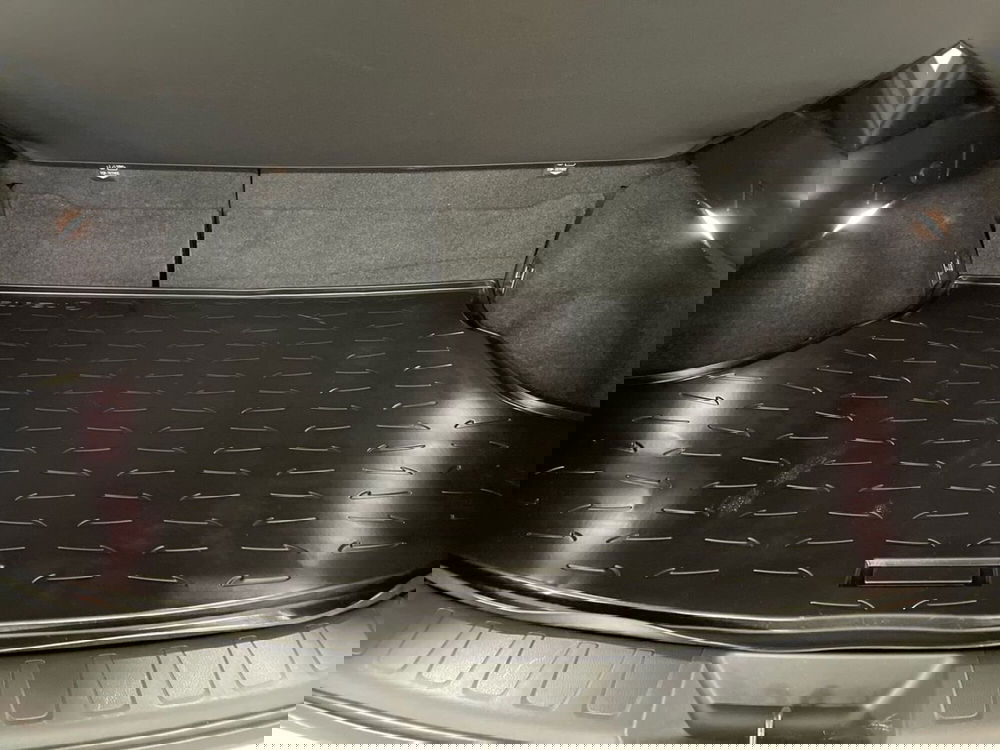 Lexus UX usata a Macerata (7)