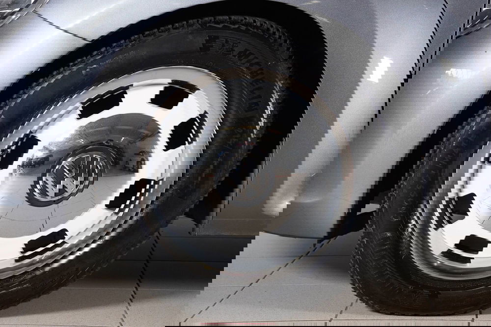 Volkswagen Maggiolino Cabrio usata a Perugia (6)