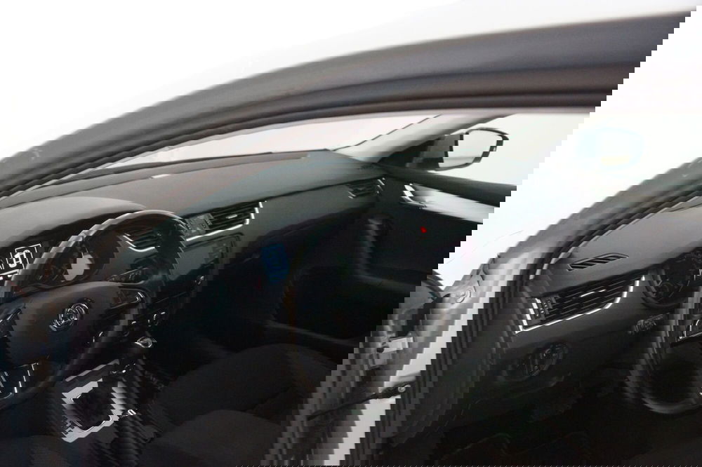 Skoda Octavia Station Wagon usata a Torino (10)