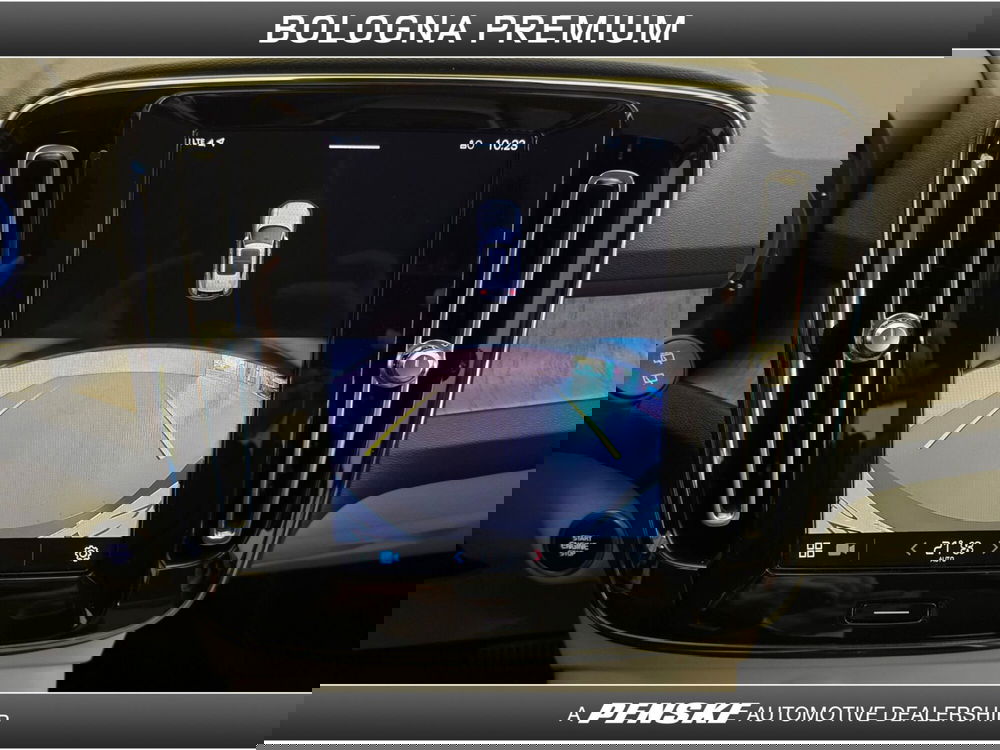 Volvo XC40 usata a Bologna (11)