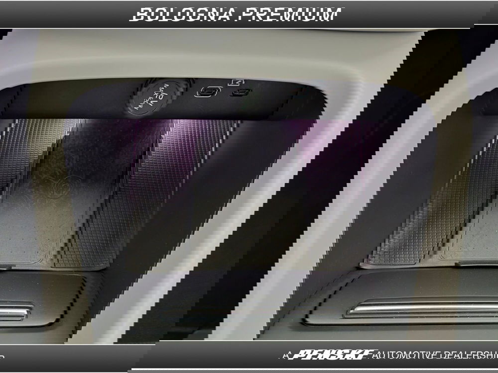 Volvo XC40 usata a Bologna (12)