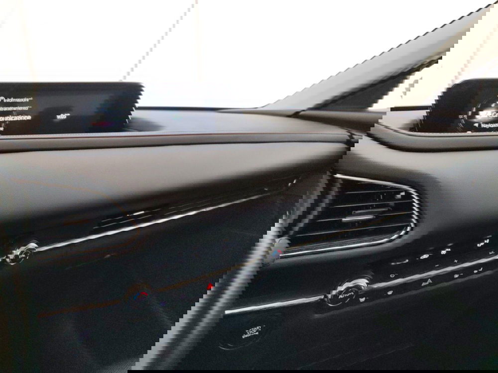 Mazda CX-30 usata a Massa-Carrara (12)