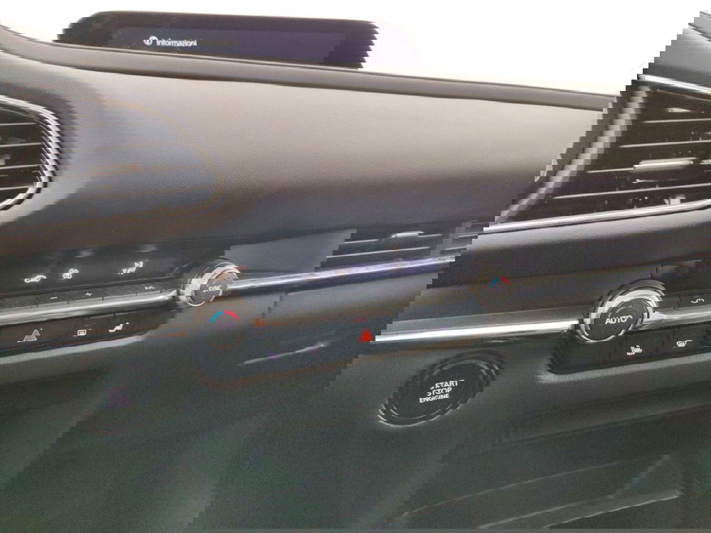 Mazda CX-30 usata a Massa-Carrara (13)