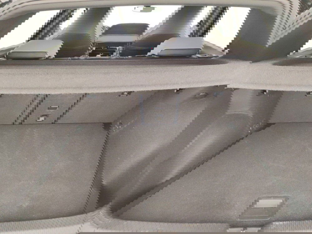 Volkswagen Golf usata a Massa-Carrara (16)