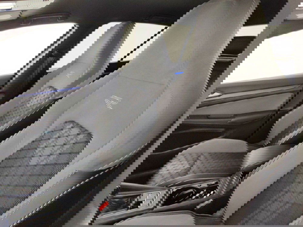 Volkswagen Golf usata a Massa-Carrara (9)