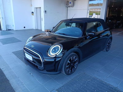 MINI Mini Cabrio 1.5 Cooper Classic auto del 2021 usata a Asti