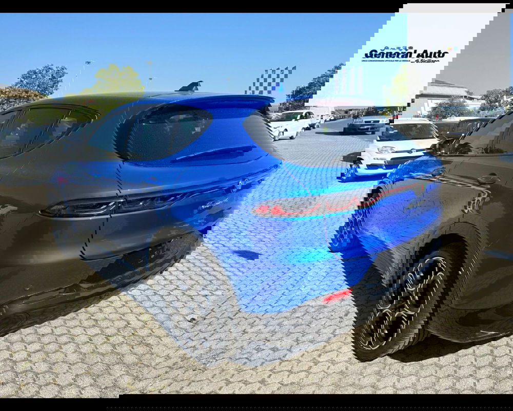 Alfa Romeo Tonale nuova a Lucca (5)