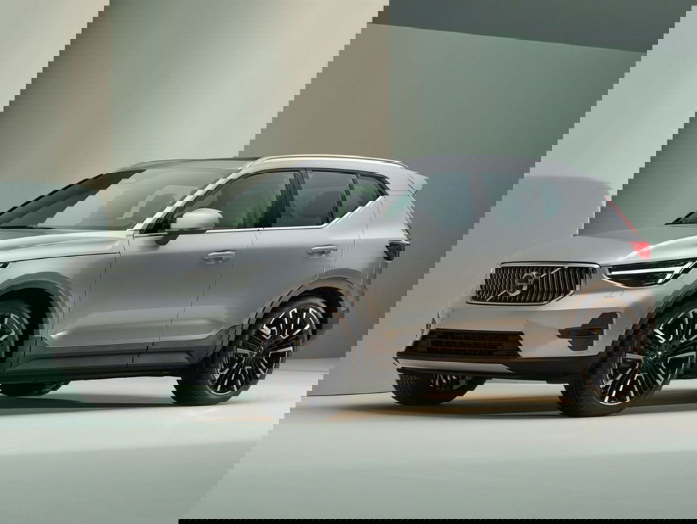 Volvo XC40 nuova a Ravenna (8)