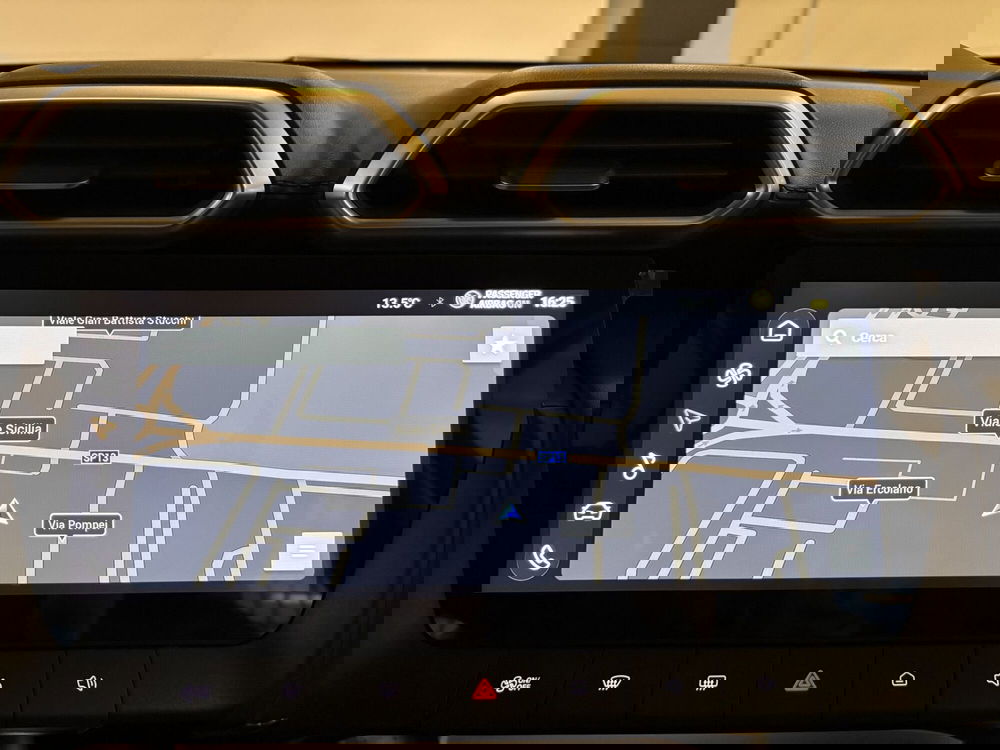 Mg ZS nuova a Milano (10)