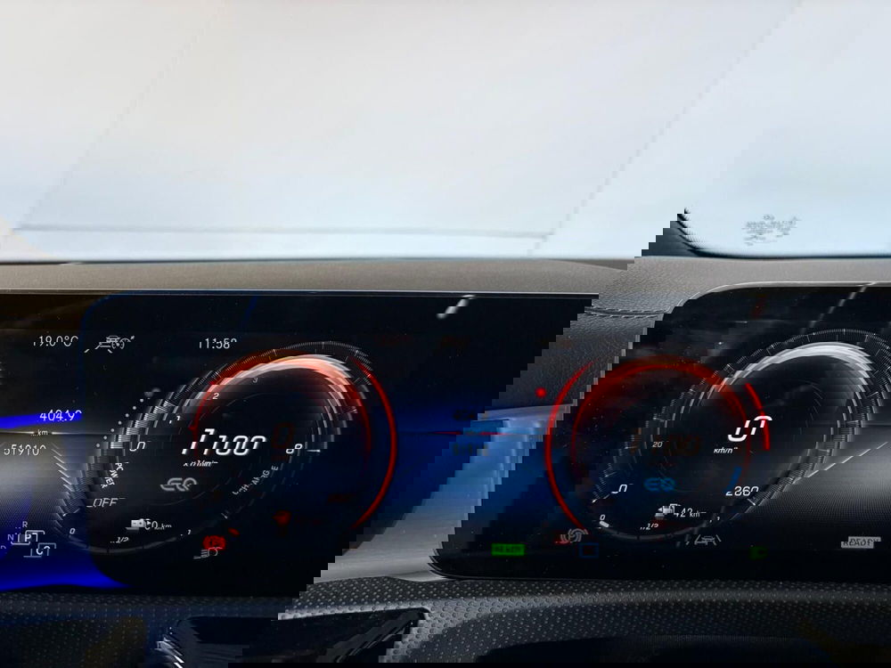 Mercedes-Benz CLA Shooting Brake usata a Monza e Brianza (8)