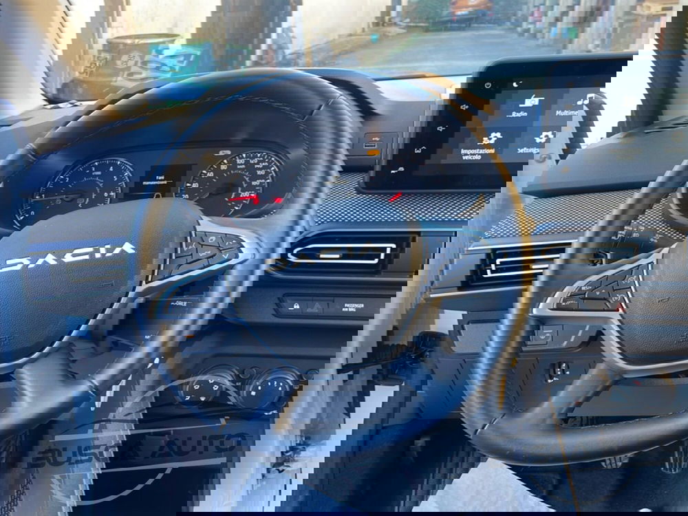 Dacia Jogger usata a Roma (13)