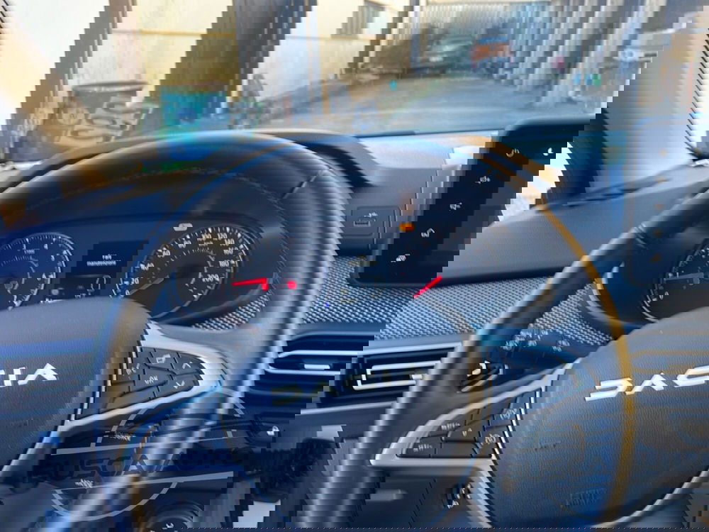 Dacia Jogger usata a Roma (15)