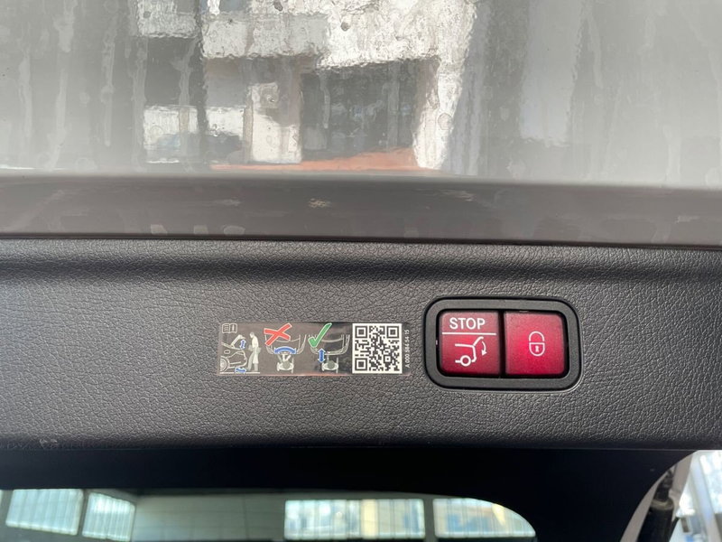 Mercedes-Benz EQE SUV usata a Firenze (18)