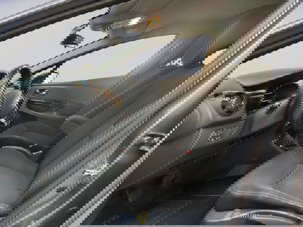 Renault Clio usata a Milano (10)