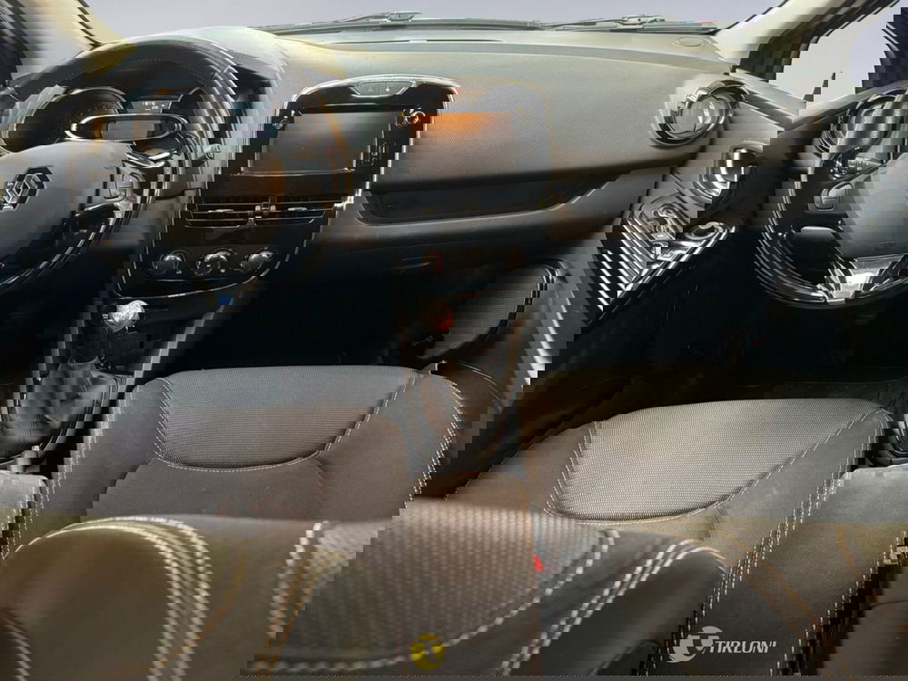 Renault Clio usata a Milano (14)