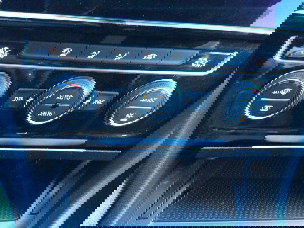 Volkswagen Golf usata a Genova (19)