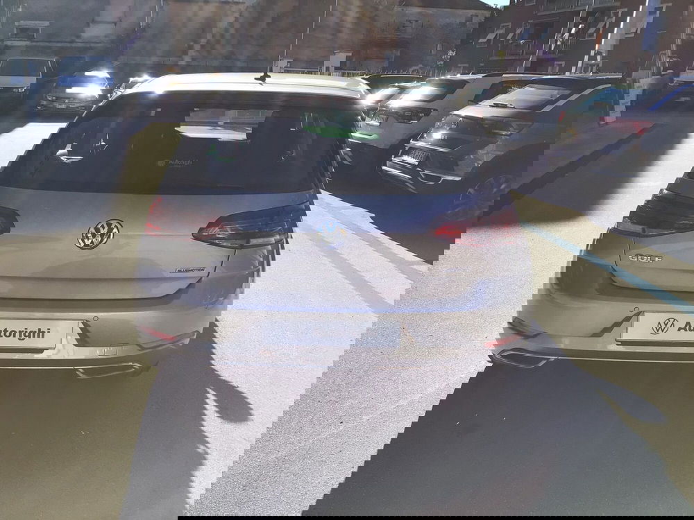 Volkswagen Golf usata a Genova (6)