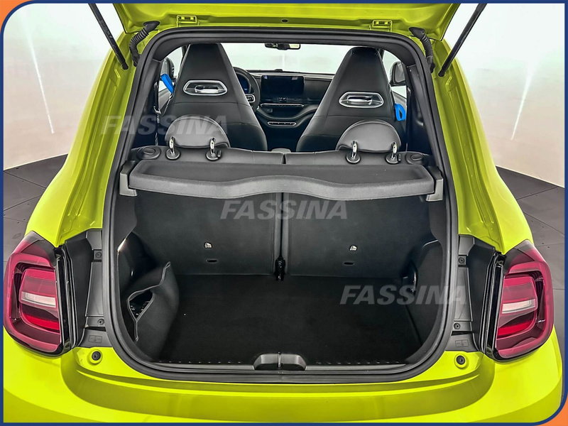 Abarth 500e Cabrio usata a Milano (11)