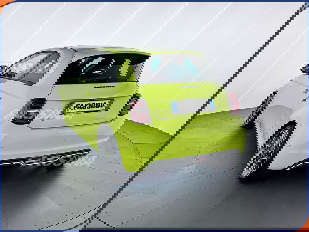 Abarth 500e Cabrio usata a Milano (4)