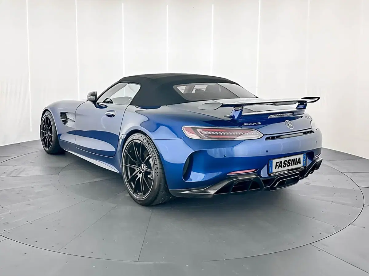 Mercedes-Benz AMG GT R usata a Milano (7)