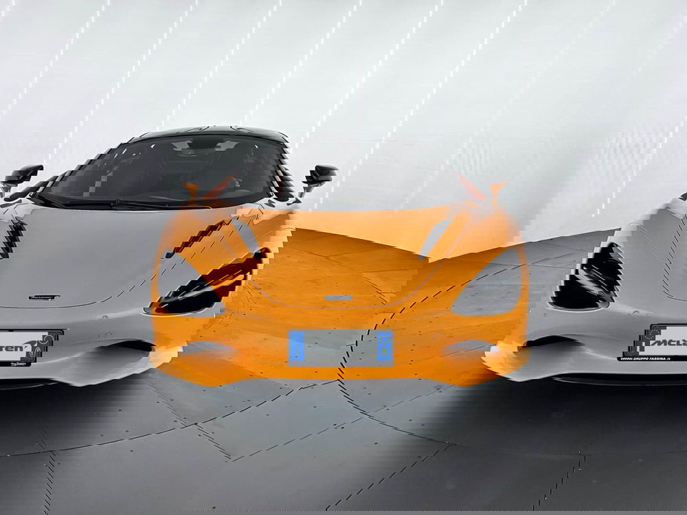 McLaren 750S Coupé nuova a Milano (2)