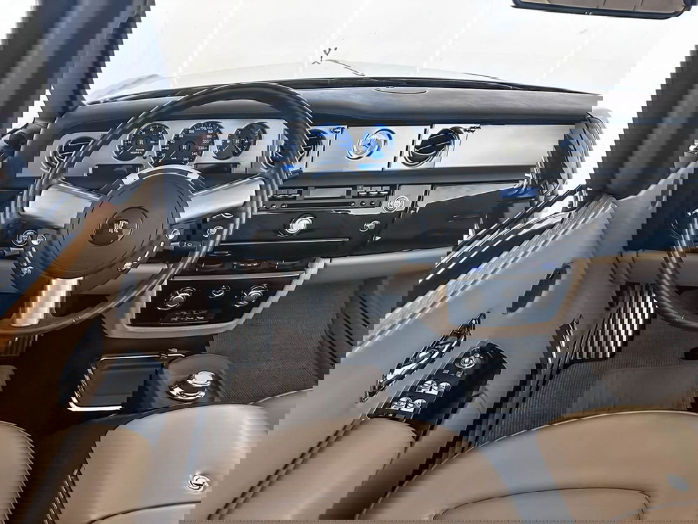 Rolls Royce Phantom usata a Milano (12)