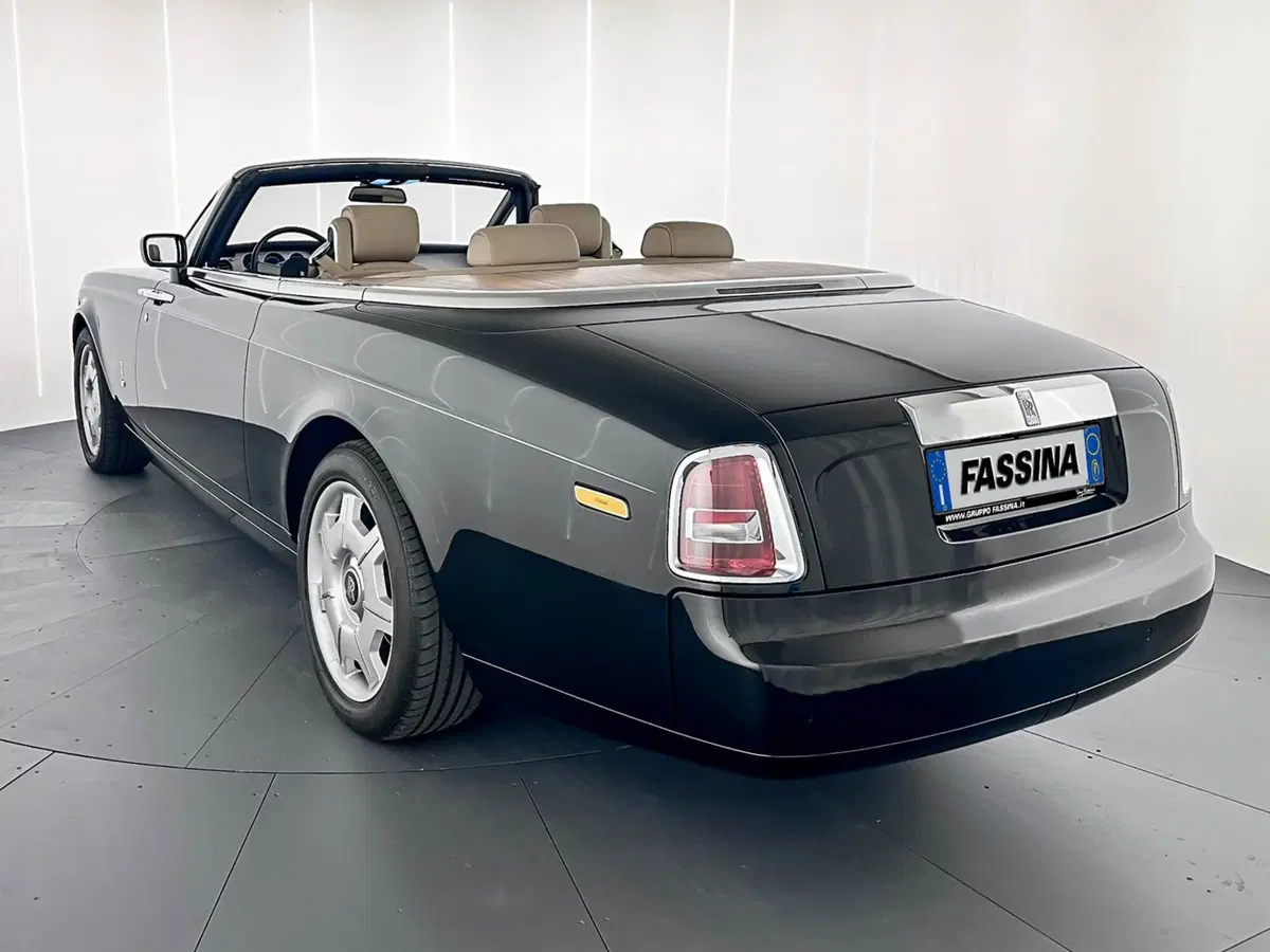 Rolls Royce Phantom usata a Milano (5)