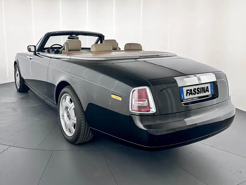 Rolls Royce Phantom usata a Milano (5)